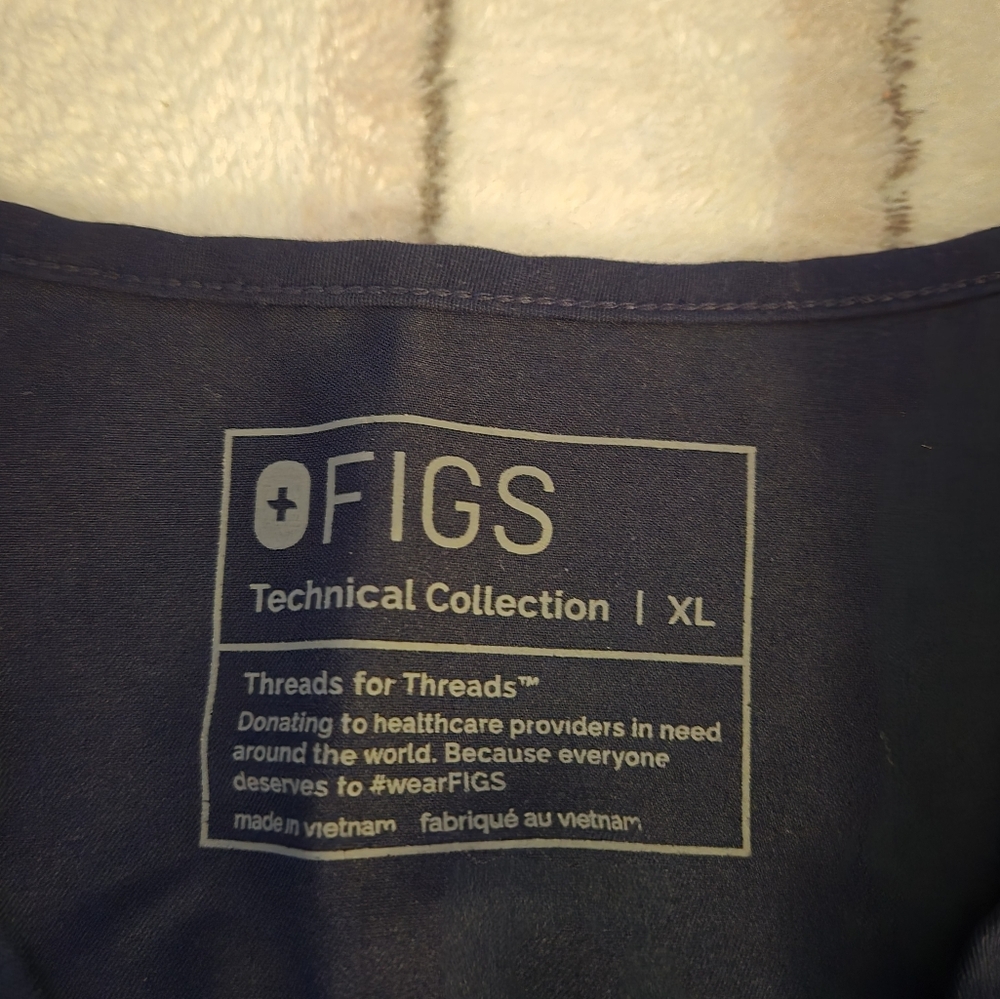 FIGS Scrubs Top